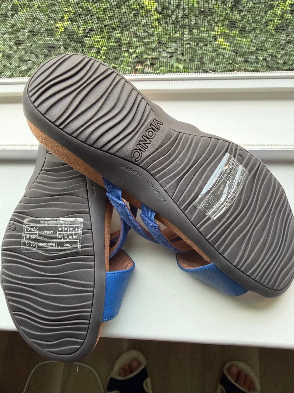 Vionic Women's Blue Zaire Adjustable Crisscross Slide Sandals with Tan Footbed